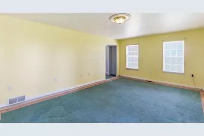 120 Watson Road, London, OH 43140 - Photo 8