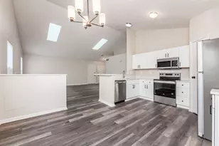 1606 Autumn Village Dr, Columbus, OH 43223 - Photo 8
