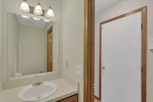 8433 Lucerne Dr, Reynoldsburg, OH 43068 - Photo 32