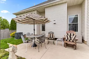5954 Rainwater Way, Columbus, OH 43228 - Photo 32