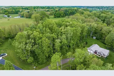 2950 Corbin Drive, Zanesville, OH 43701 - Photo 2