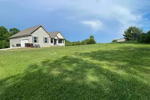 707 Hurless Rd, Frankfort, OH 45628 - Photo 4