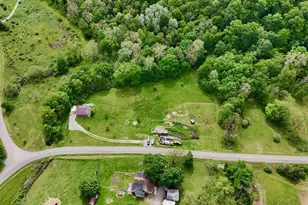 19460 Goat Run Honey Fork Rd, Logan, OH 43138 - Photo 4