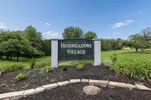 464 Meadow View Dr, Powell, OH 43065 - Photo 2
