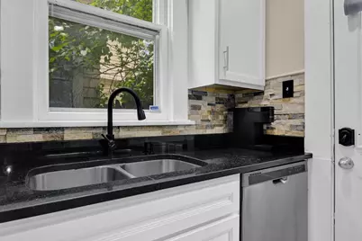 207 E Oakland Avenue, Columbus, OH 43201 - Photo 16