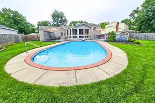 528 Pickerington Hills Dr, Pickerington, OH 43147 - Photo 2
