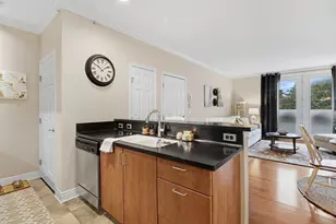 117 E Noble St, Columbus, OH 43215 - Photo 16