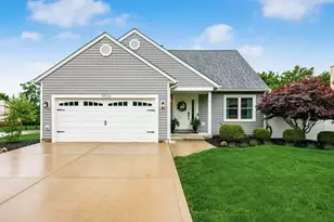 5536 Forest Glen Dr, Grove City, OH 43123 - Photo 2