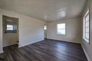 2569 Lexington Ave, Columbus, OH 43211 - Photo 6