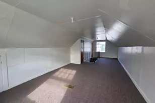 2569 Lexington Ave, Columbus, OH 43211 - Photo 12