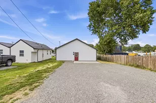 72 E Main St, Zanesville, OH 43701 - Photo 30