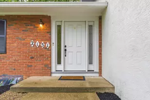 2151 Pinebrook Rd, Upper Arlington, OH 43220 - Photo 8