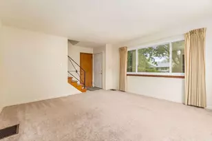 1451 Shanley Dr, Columbus, OH 43224 - Photo 4