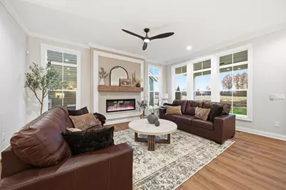 4211 Laguna Loop, Lewis Center, OH 43035 - Photo 2
