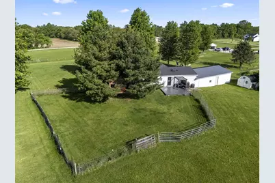 15193 Hall Road NW, Mount Vernon, OH 43050 - Photo 36
