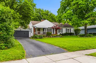 2656 Zollinger Rd, Upper Arlington, OH 43221 - Photo 4