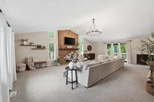 10825 Sierra Woods Cir, Plain City, OH 43064 - Photo 4
