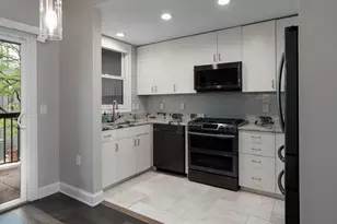 818 N 4th St, Columbus, OH 43215 - Photo 8