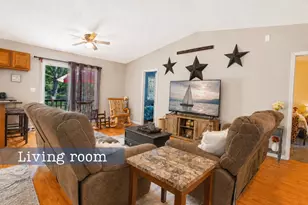 218 Woodlawn Cir, Howard, OH 43028 - Photo 6