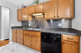 5274 Sinclair Rd, Columbus, OH 43229 - Photo 8