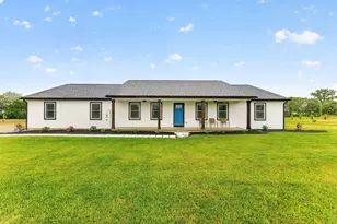 25461 Shoemaker Rd, Circleville, OH 43113 - Photo 2