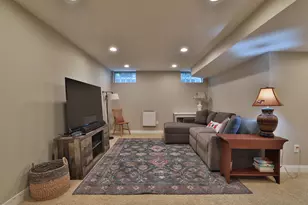 206 St Pierre St, Worthington, OH 43085 - Photo 34