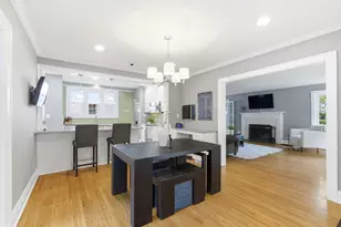 2565 Bexley Park Rd, Bexley, OH 43209 - Photo 8