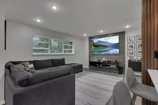 1053 Carrousel Dr E, Reynoldsburg, OH 43068 - Photo 6