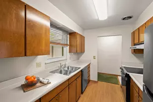 998 Norway Dr, Columbus, OH 43221 - Photo 12