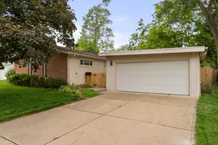 998 Norway Dr, Columbus, OH 43221 - Photo 2
