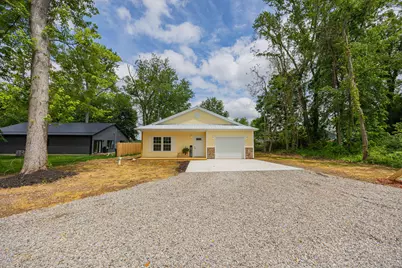 5719 Dahlia Drive NE, Thornville, OH 43076 - Photo 2