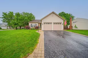 4419 Prairie Pine Ct, Hilliard, OH 43026 - Photo 1