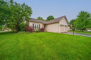 4419 Prairie Pine Ct, Hilliard, OH 43026 - Photo 2