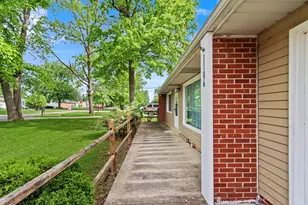 1106 Oakdale Dr, Mansfield, OH 44905 - Photo 2