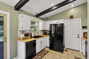 439 Foxwood Dr, Columbus, OH 43230 - Photo 10