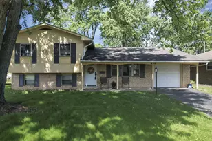 439 Foxwood Dr, Columbus, OH 43230 - Photo 1