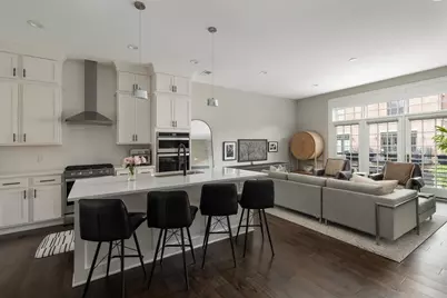 895 S Wall Street, Columbus, OH 43206 - Photo 1
