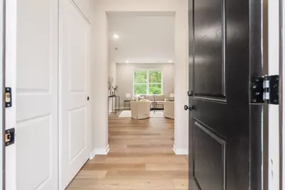 344 Postle Boulevard, Columbus, OH 43228 - Photo 2