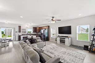 1462 Hoovler Way, Pataskala, OH 43062 - Photo 6