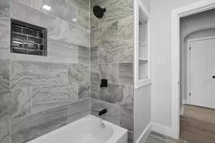 1133 E 19th Ave, Columbus, OH 43211 - Photo 14