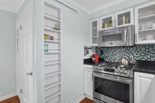 2420 Swansea Rd, Upper Arlington, OH 43221 - Photo 10
