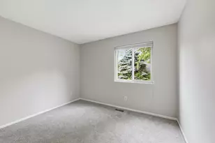 1681 Hale Ct, Columbus, OH 43228 - Photo 20