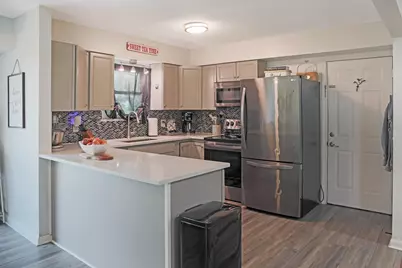 790 N Buena Vista Street, Newark, OH 43055 - Photo 6
