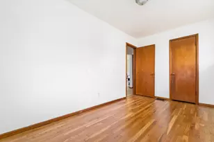 672 E Mithoff St, Columbus, OH 43206 - Photo 16