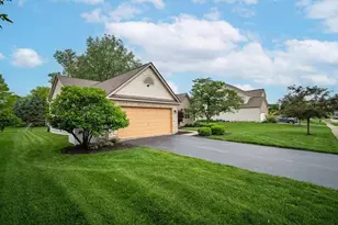 7192 Redwood Valley Ct, Lewis Center, OH 43035 - Photo 2