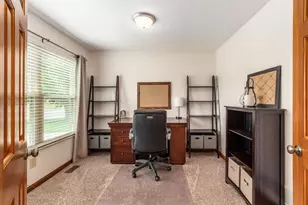 2409 Parklawn Dr, Lewis Center, OH 43035 - Photo 6