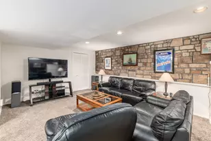 2409 Parklawn Dr, Lewis Center, OH 43035 - Photo 28
