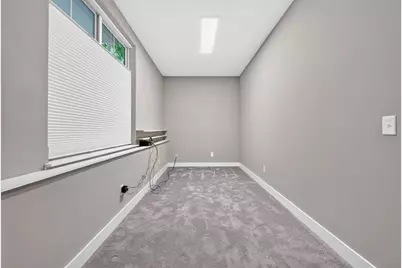 176 E Weber Road, Columbus, OH 43202 - Photo 124