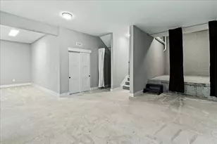 176 E Weber Rd, Columbus, OH 43202 - Photo 38
