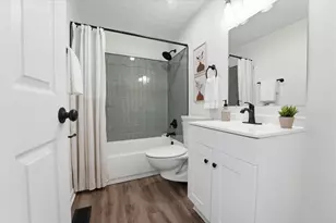 2390 Daleton Pl, Columbus, OH 43232 - Photo 20